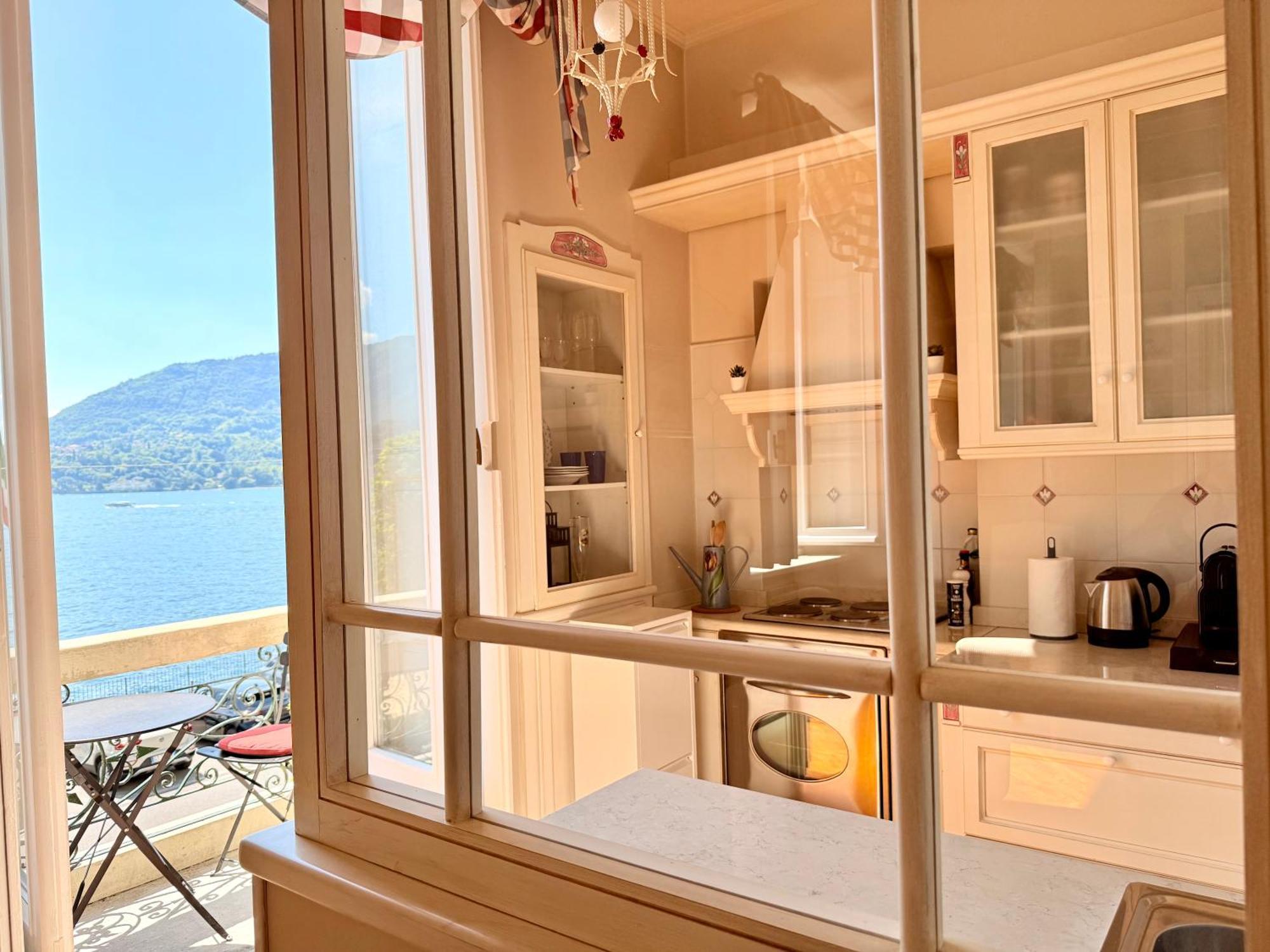 Cadenabbia Belle Ile Lake View Suite מראה חיצוני תמונה