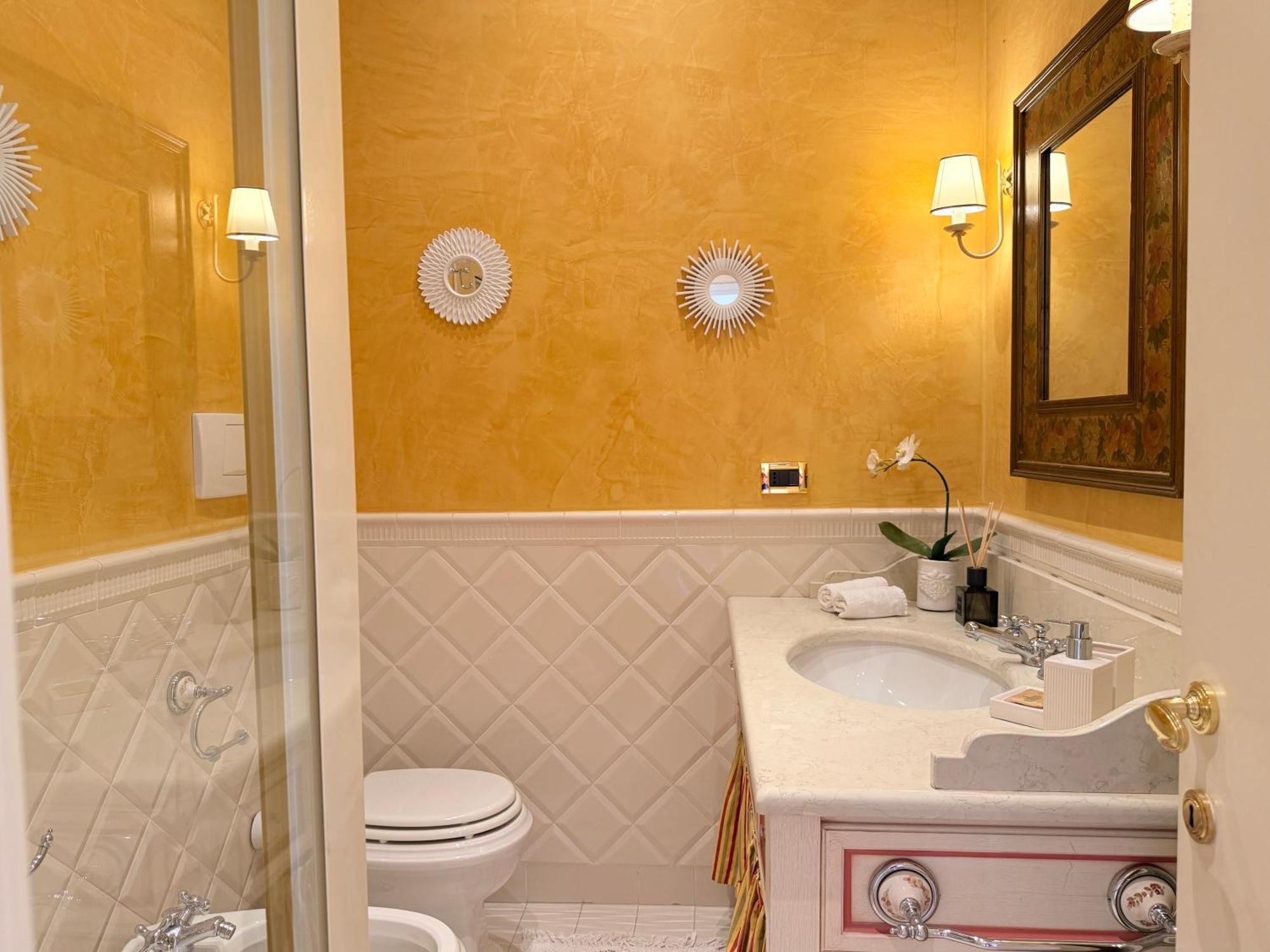 Cadenabbia Belle Ile Lake View Suite מראה חיצוני תמונה